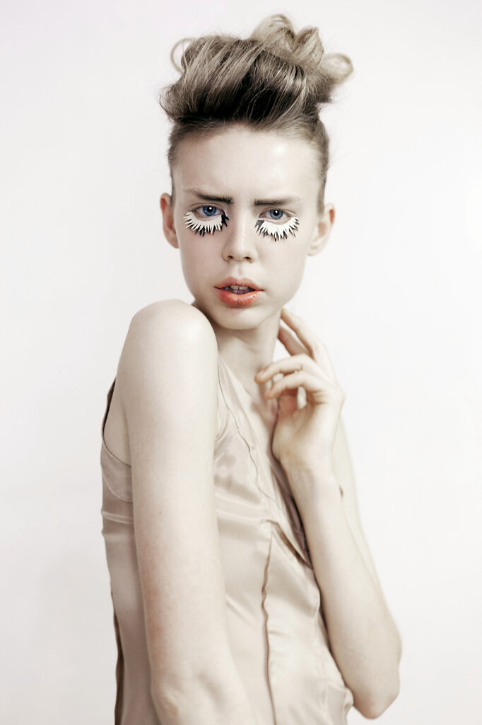 youth now featuring greta dillen photographed by sophie cécile xu